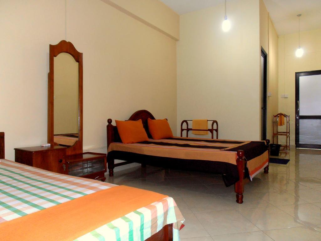 สัตโยทัย เรสซิเดนซ์ Bed & Breakfast แคนดี้ ห้อง รูปภาพ