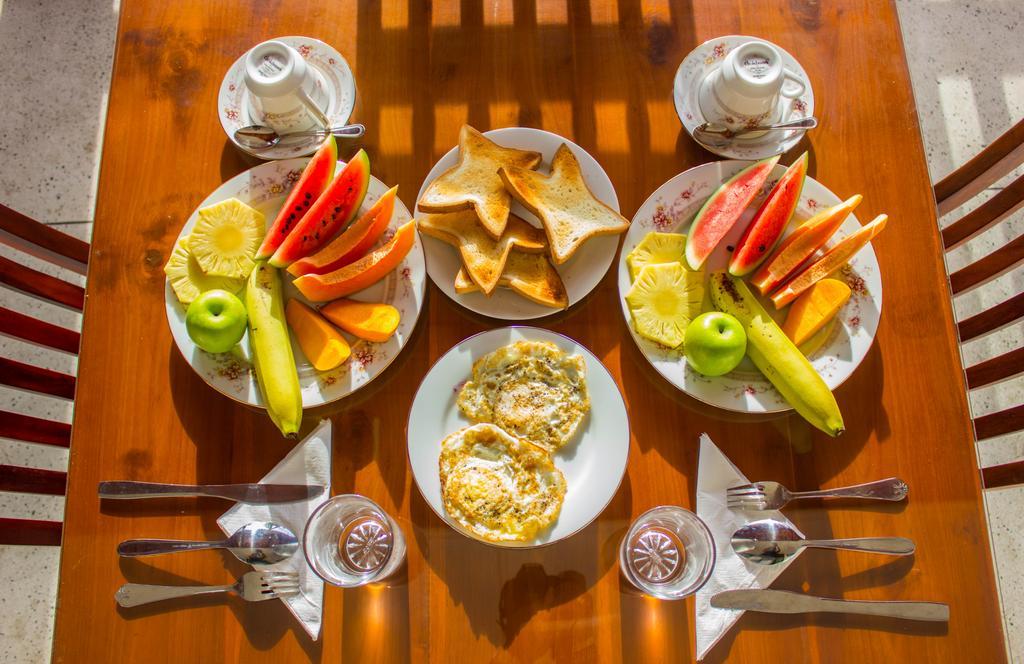 สัตโยทัย เรสซิเดนซ์ Bed & Breakfast แคนดี้ ภายนอก รูปภาพ