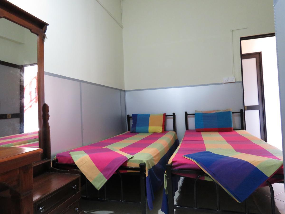 สัตโยทัย เรสซิเดนซ์ Bed & Breakfast แคนดี้ ภายนอก รูปภาพ